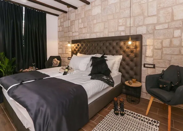 Luxury Dino בית הארחה ספליט