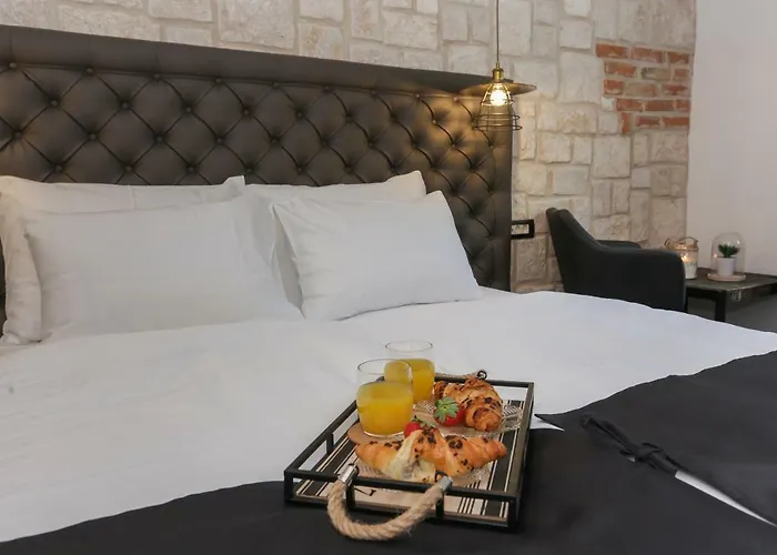 Luxury Dino Penzion 4*