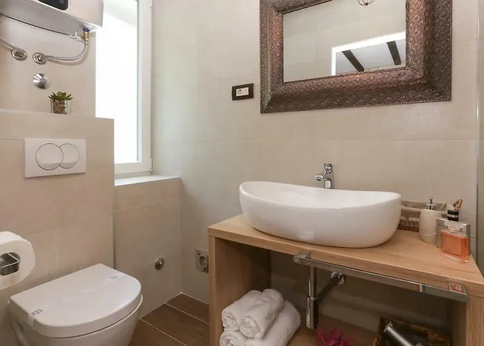 Luxury Dino Penzion Split