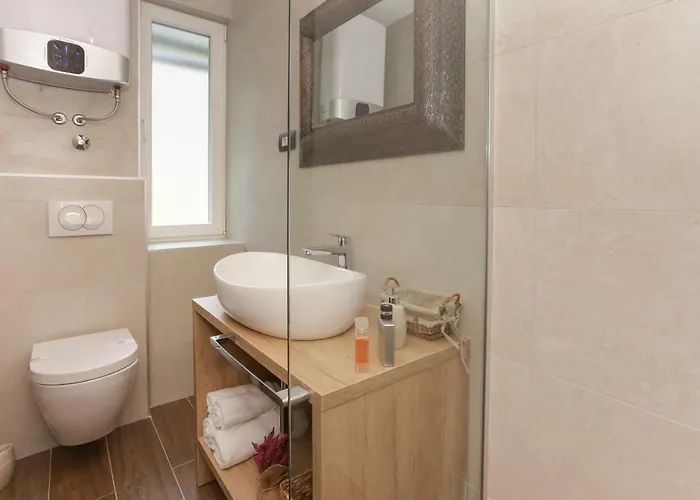 Luxury Dino Penzion 4*