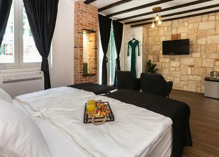 Penzion Luxury Dino 4*